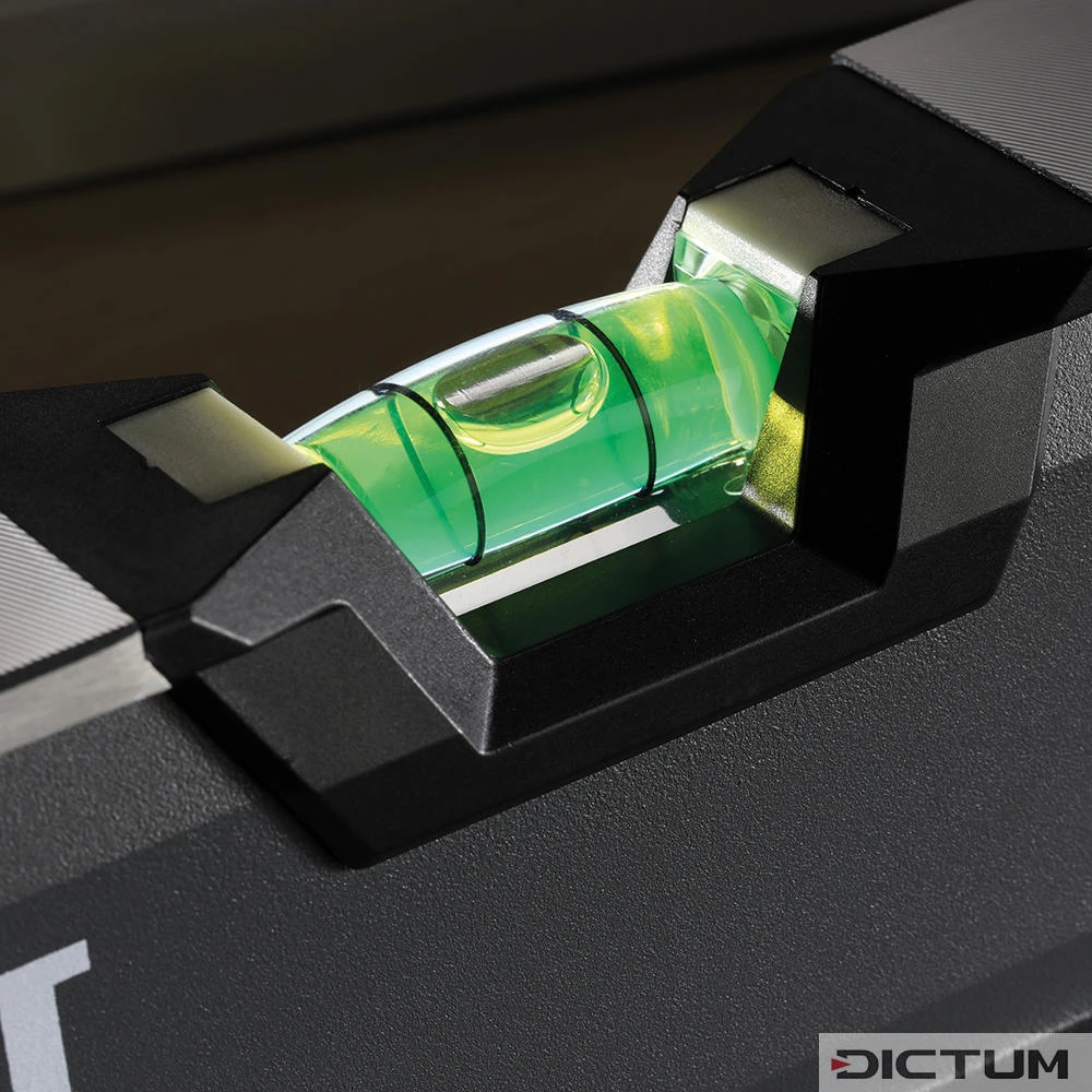 Niveau à Bulle Magnétique ToughBuilt, Avec éclairage Des Bulles, 23 Cm 5 Niveau à Bulle Magnétique ToughBuilt, Avec éclairage Des Bulles, 23 Cm – Image 3